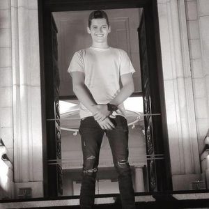 Meet your Posher, Félix-antoine